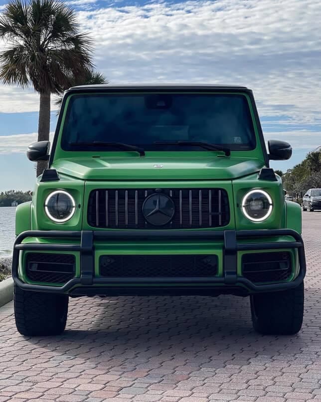 Mercedes G63 thumbnail 2