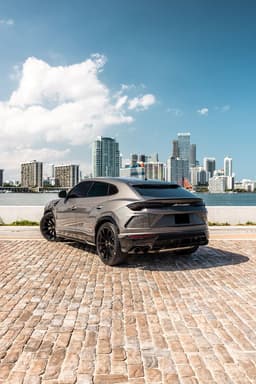 Lamborghini Urus - Thumbnail 9