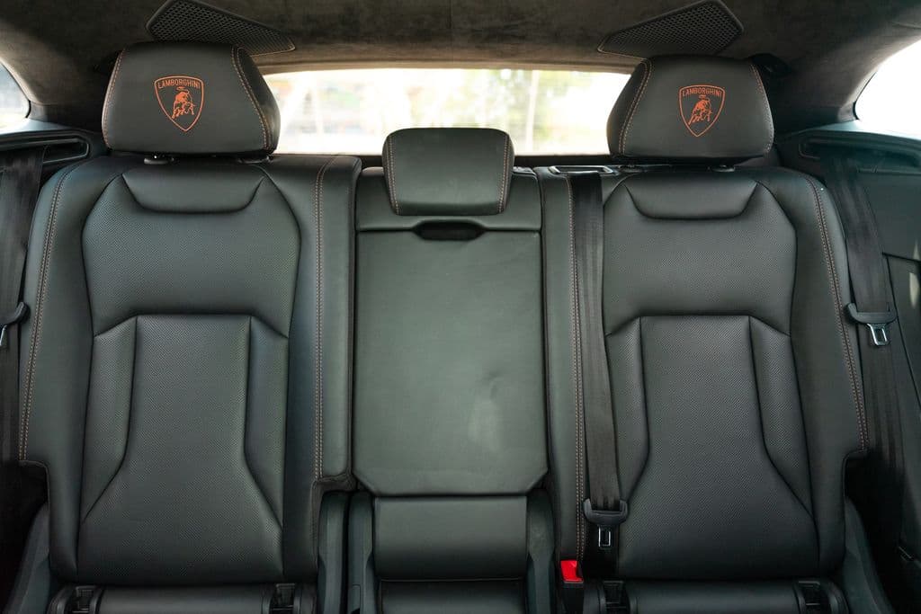 Lamborghini Urus thumbnail 7