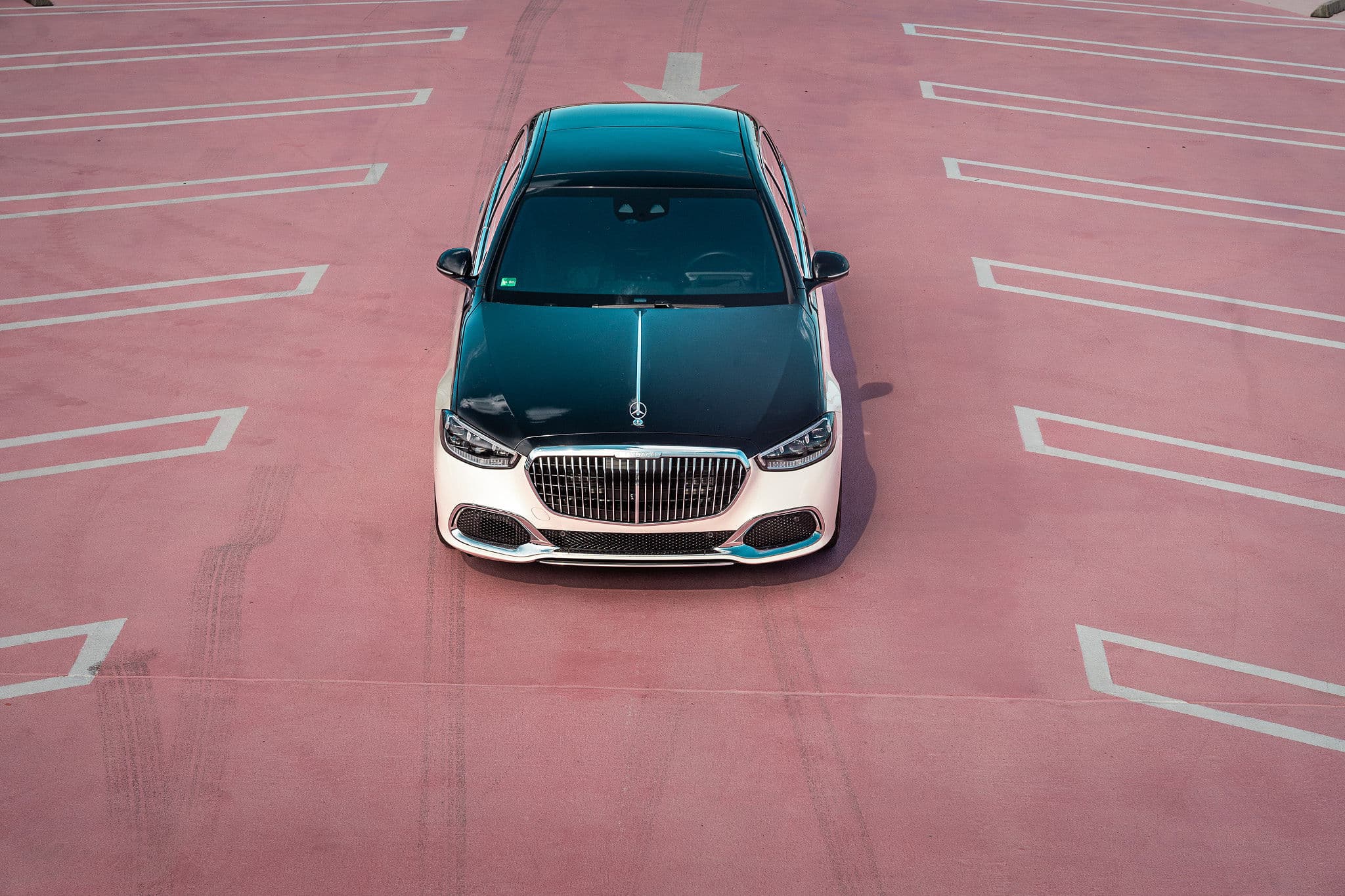 Panda Maybach Rental Miami | Two-Tone Luxury Car 2025